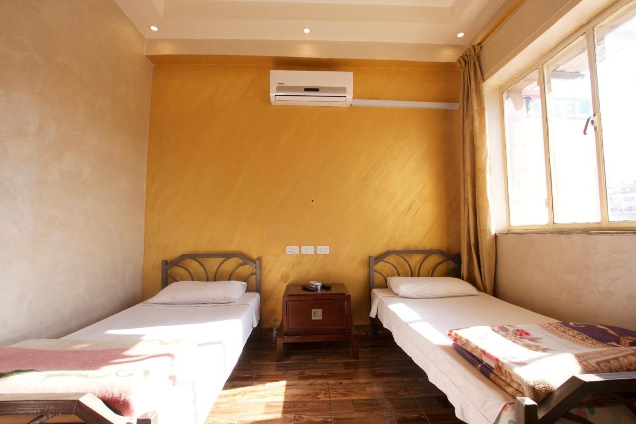 Erasmus Student House By Sunrise Hostel Amã Exterior foto